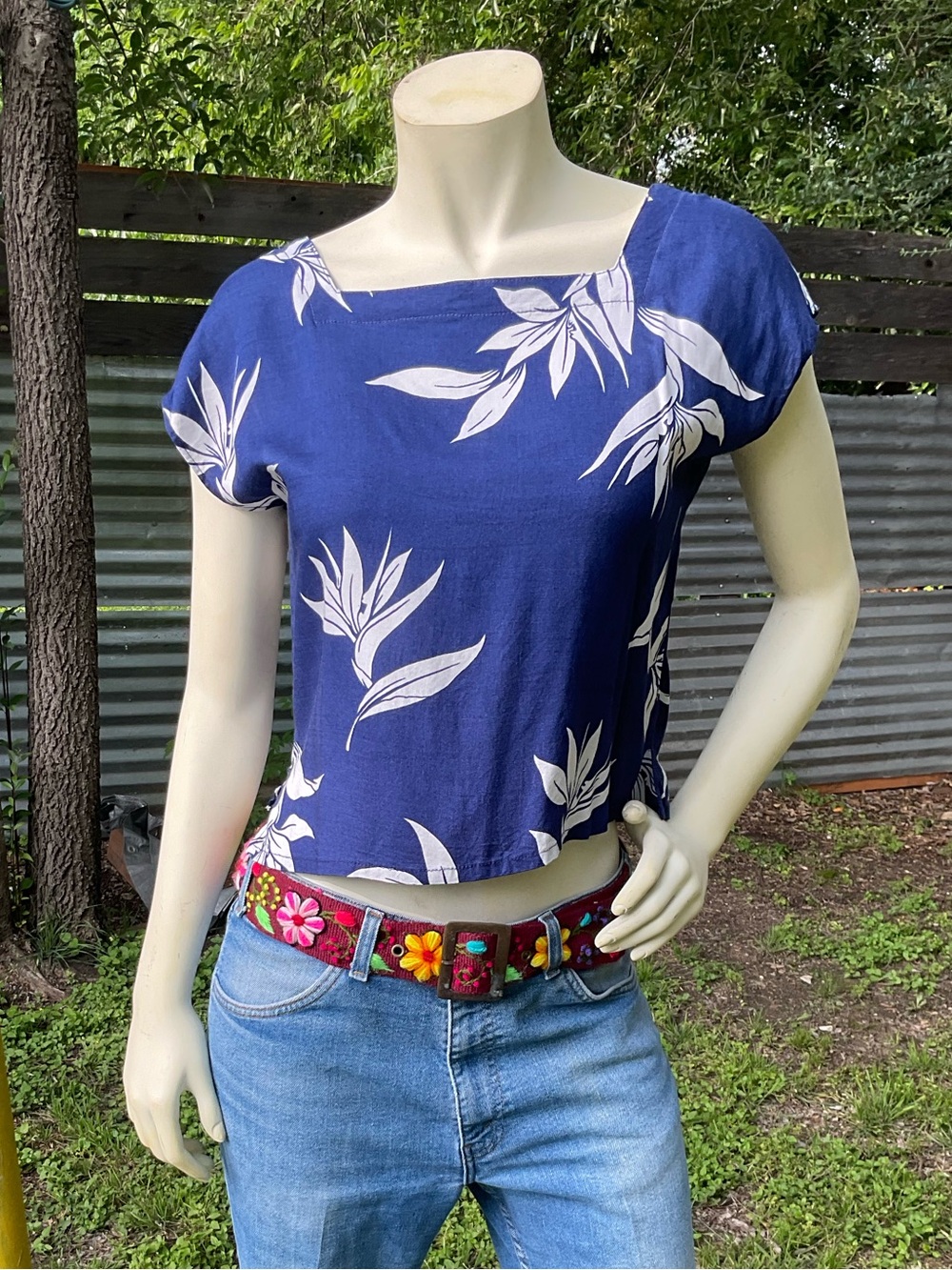 California krush VTG Hawaiian Bird of Paradise Flower Criss Cross Back Top Small - Picture 2 of 6